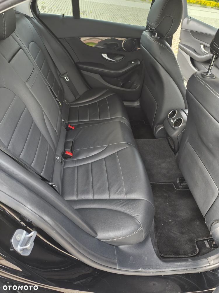 Mercedes-Benz Klasa C 200 4MATIC 9G-TRONIC - 17