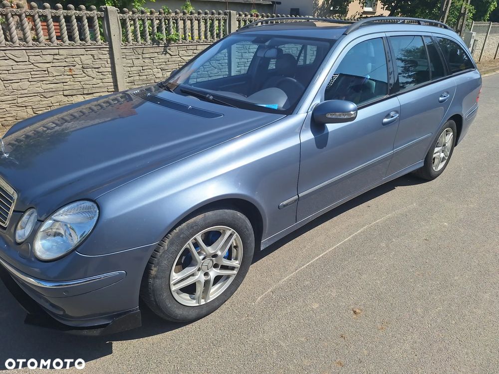 Mercedes-Benz Klasa E 320 CDI T Avantgarde - 1