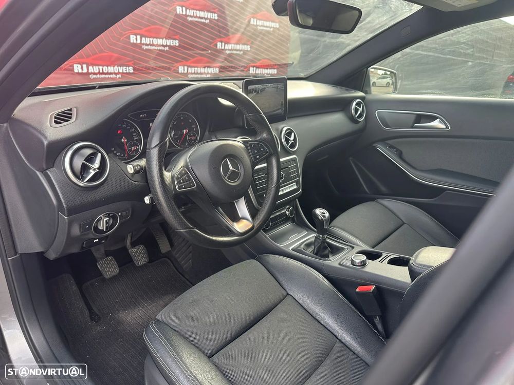 Mercedes-Benz A 180 - 10