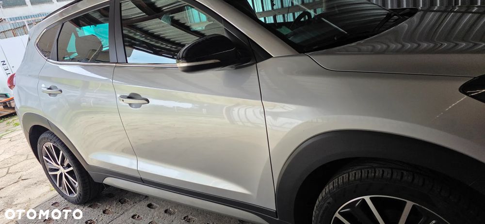 Hyundai Tucson blue 1.7 CRDi 2WD DCT Premium - 25