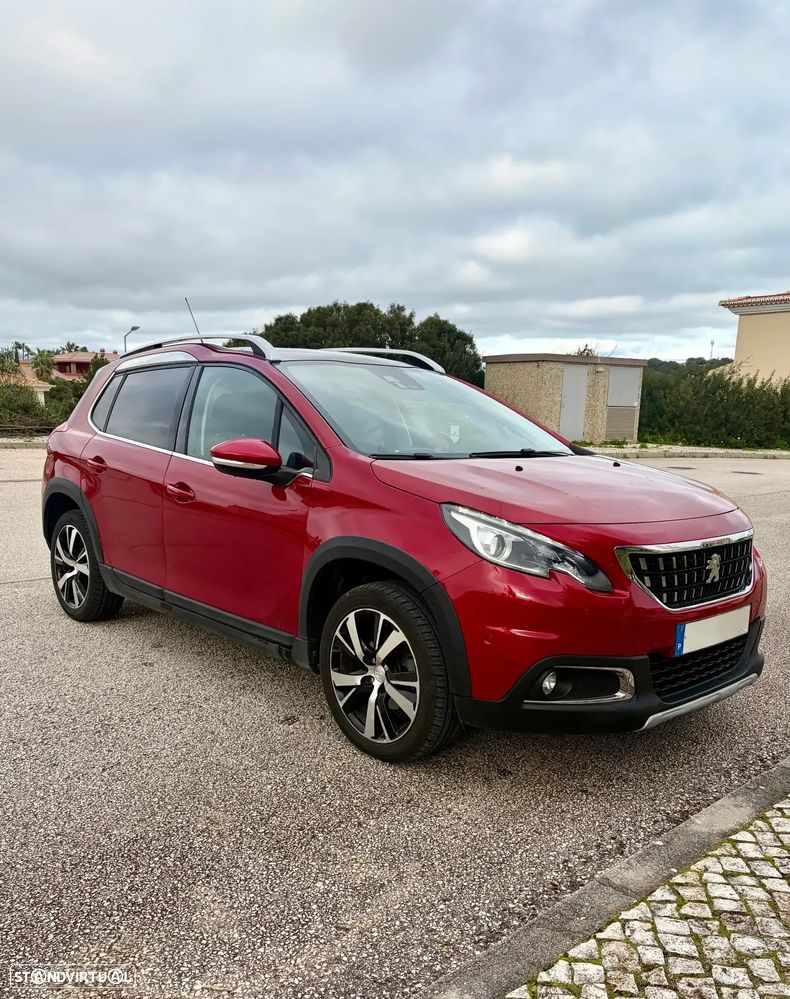 Peugeot 2008 1.2 PureTech Allure EAT6 - 1
