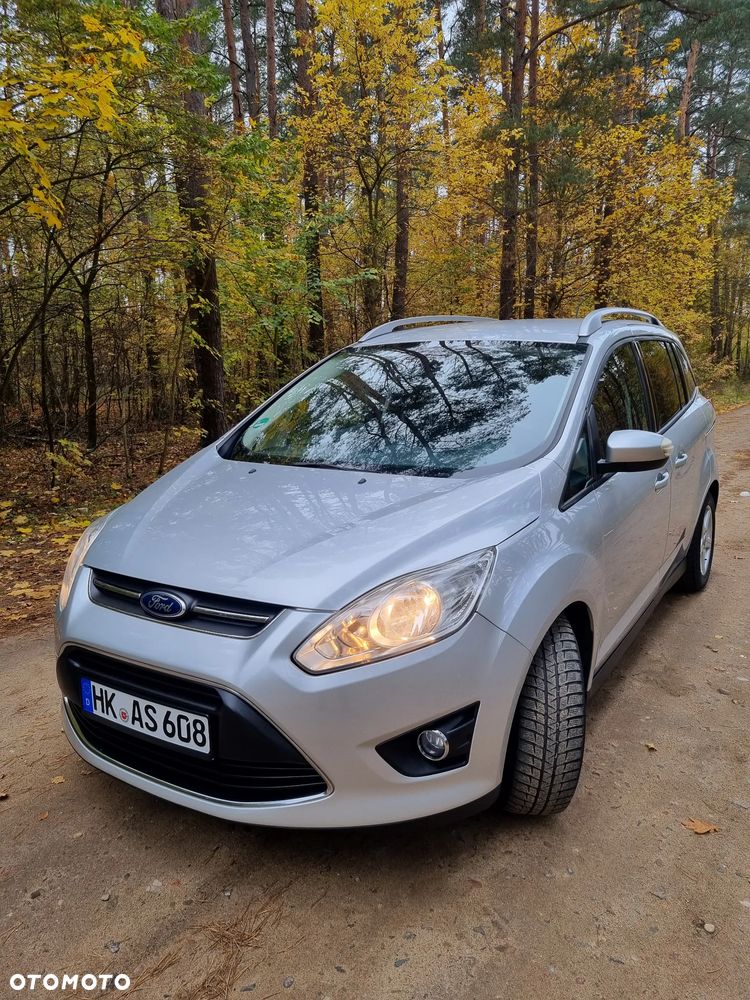 Ford Grand C-MAX - 31
