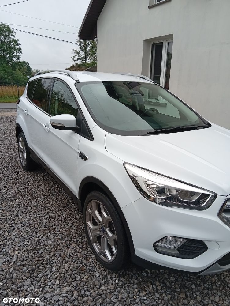 Ford Kuga - 2