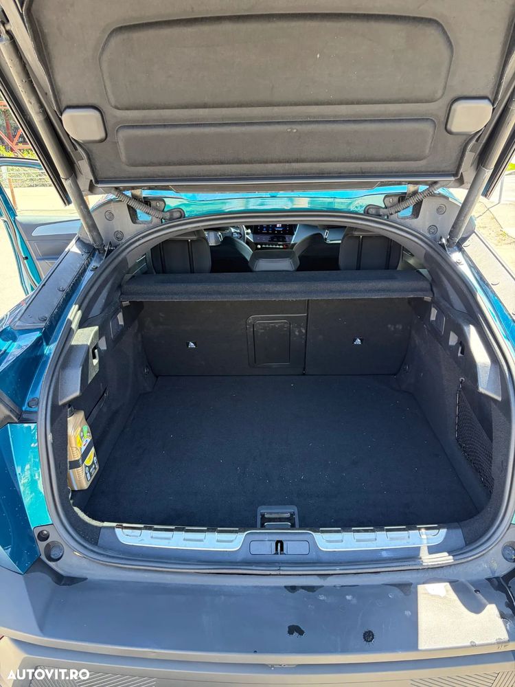 Peugeot 408 225 e-EAT8 GT - 12