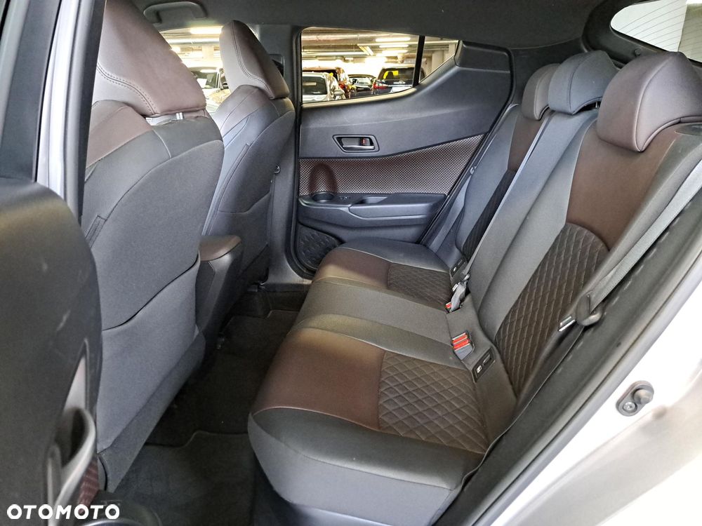 Toyota C-HR 1.8 Hybrid Prestige - 13