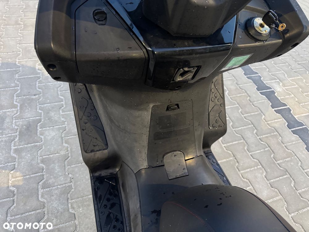 Kymco Downtown - 15