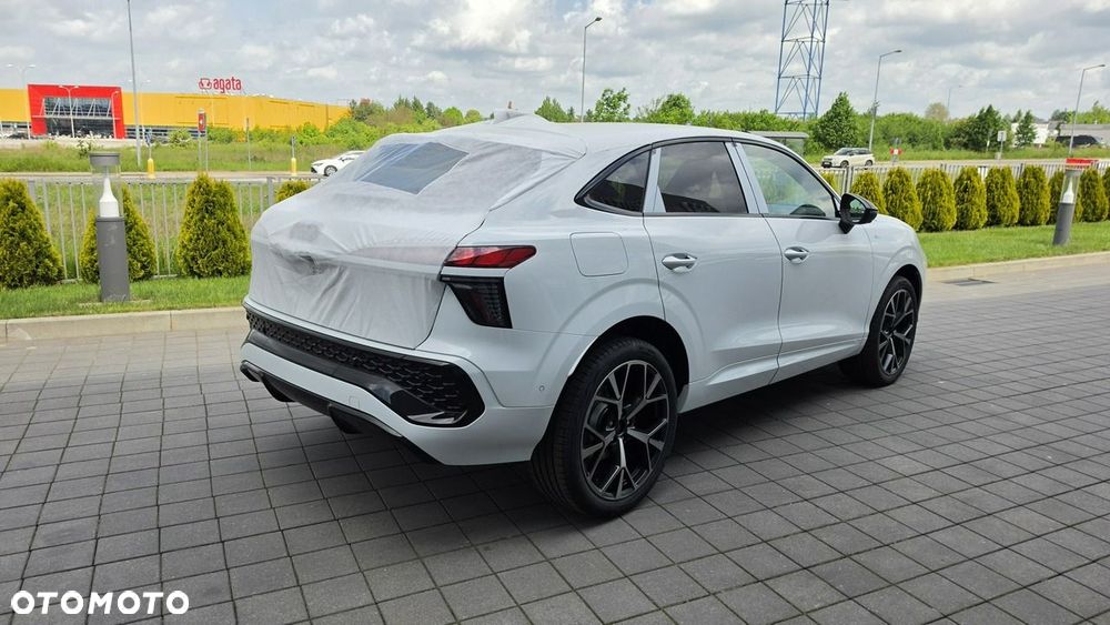 Audi Q3 Sportback - 5