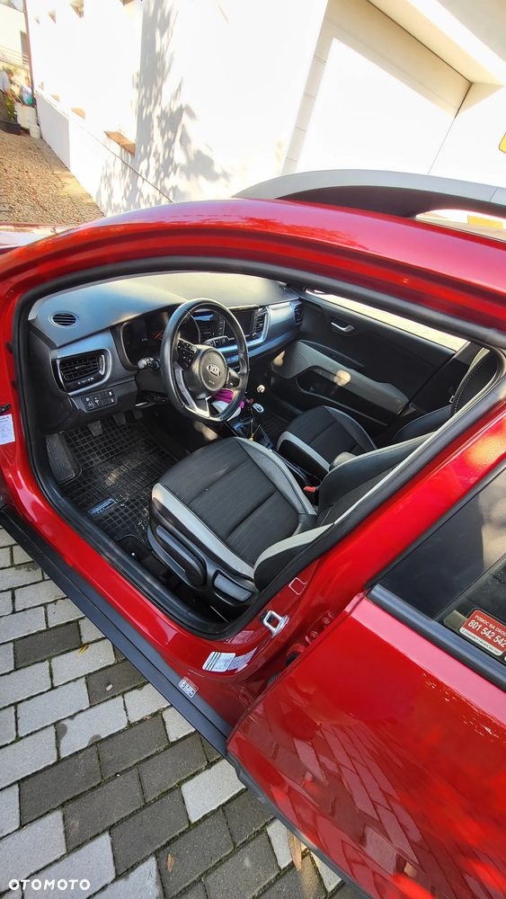 Kia Stonic - 8