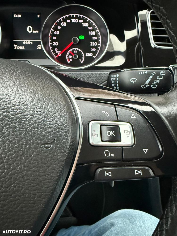 Volkswagen Golf 1.4 TSI BlueMotion Technology DSG Highline - 25