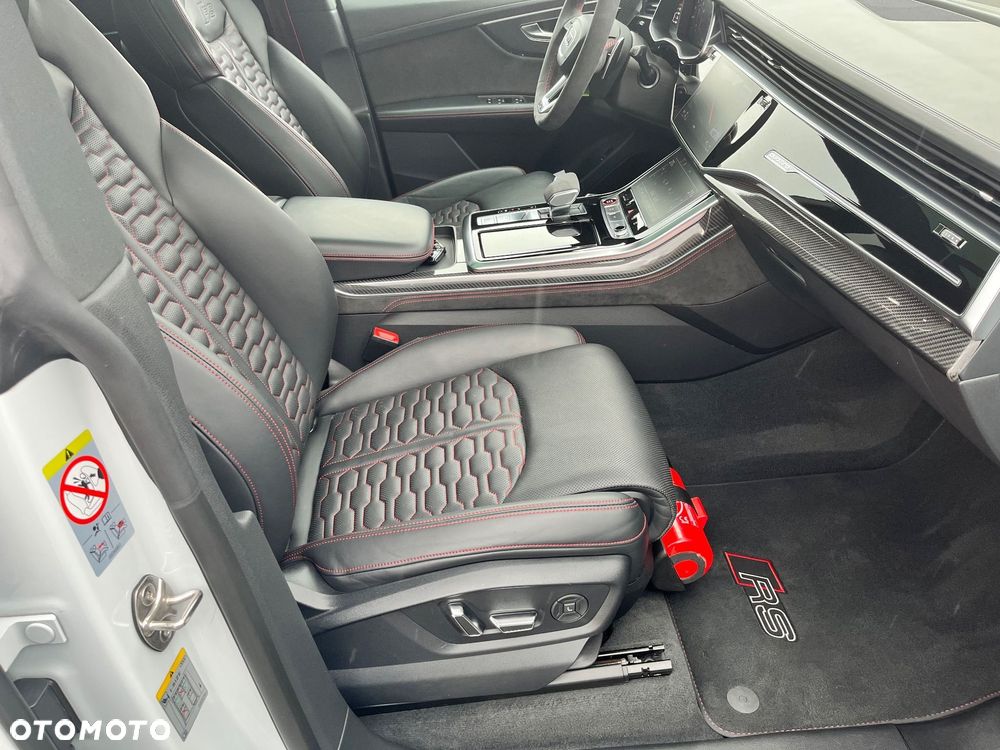Audi RS Q8 - 19