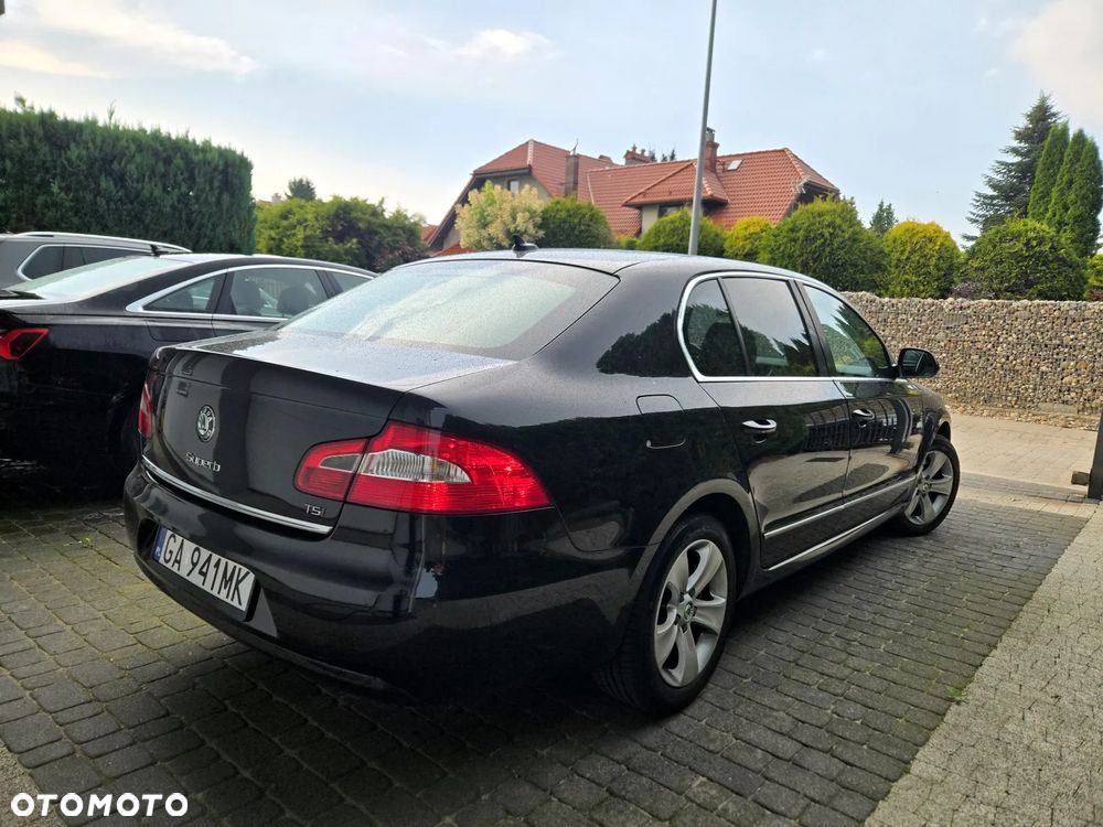 Skoda Superb 1.8 TSI Ambition DSG - 5