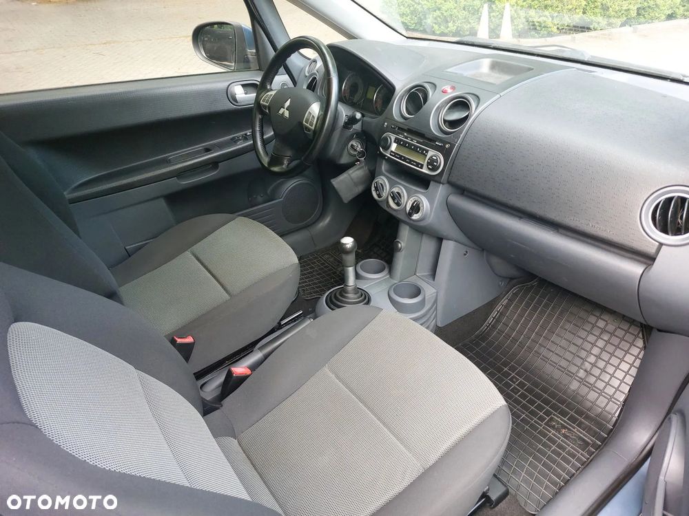 Mitsubishi Colt CZ3 1.3 Invite - 6