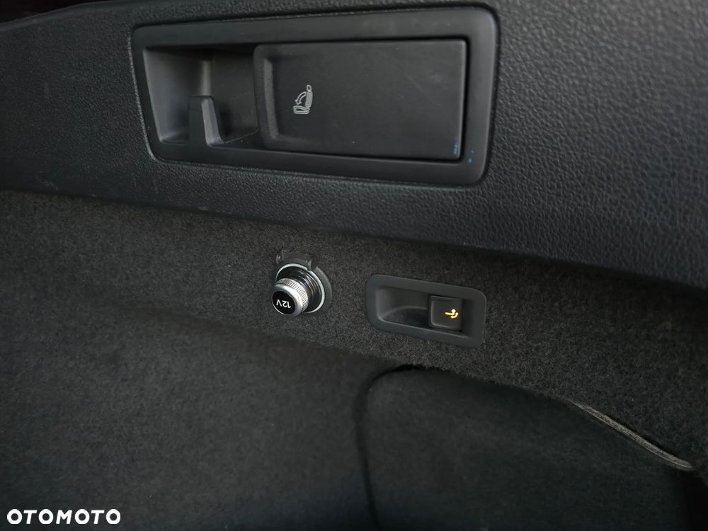 Volkswagen Passat 2.0 TDI Bi-Turbo BMT 4Mot Highline DSG - 35