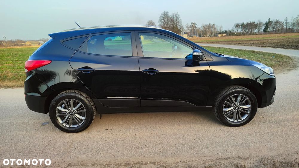 Hyundai ix35 blue 1.6 2WD Finale Gold - 3