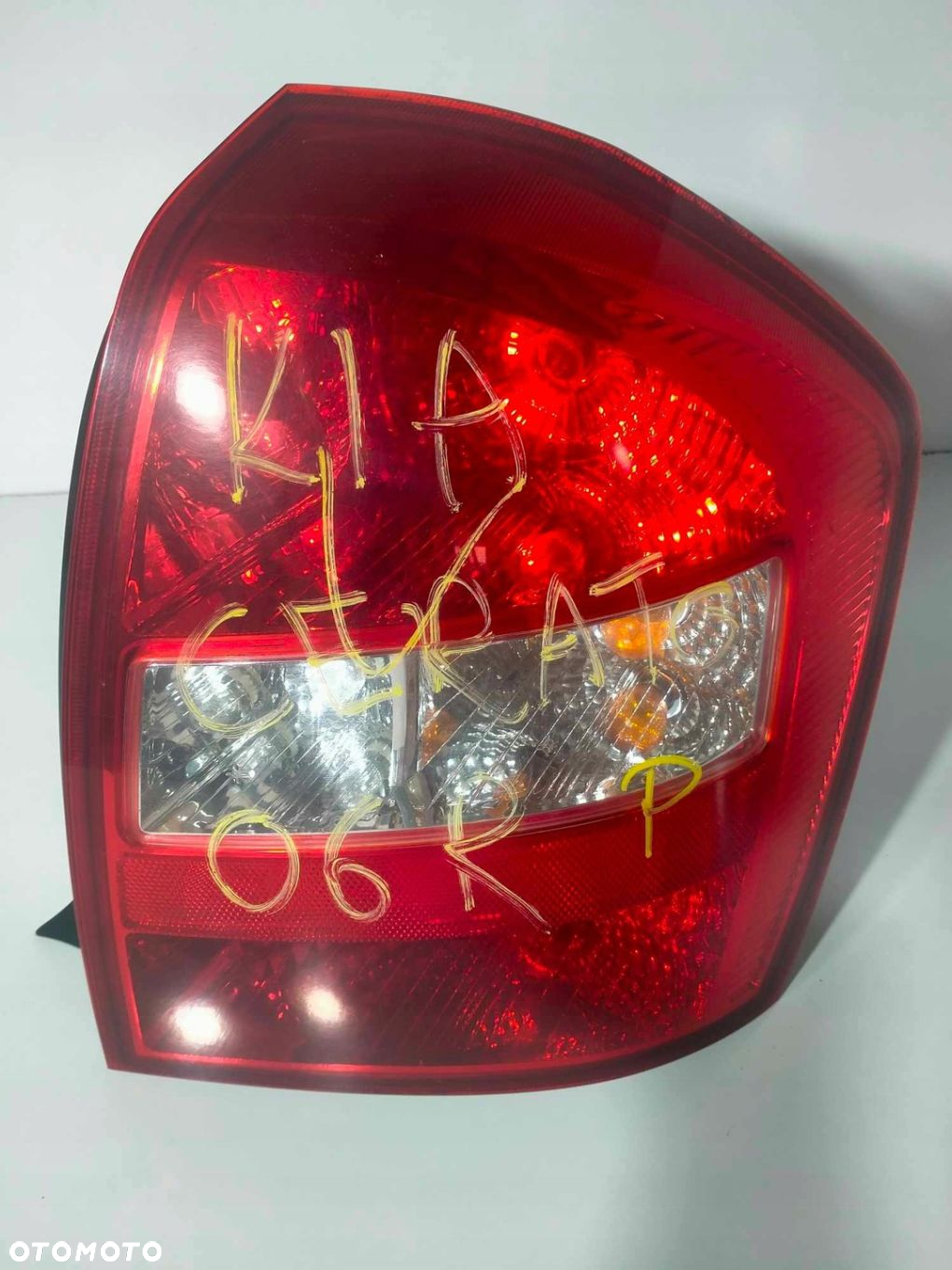 LAMPA PRAWA TYLNA TYŁ KIA CERATO I 03-08 - 2