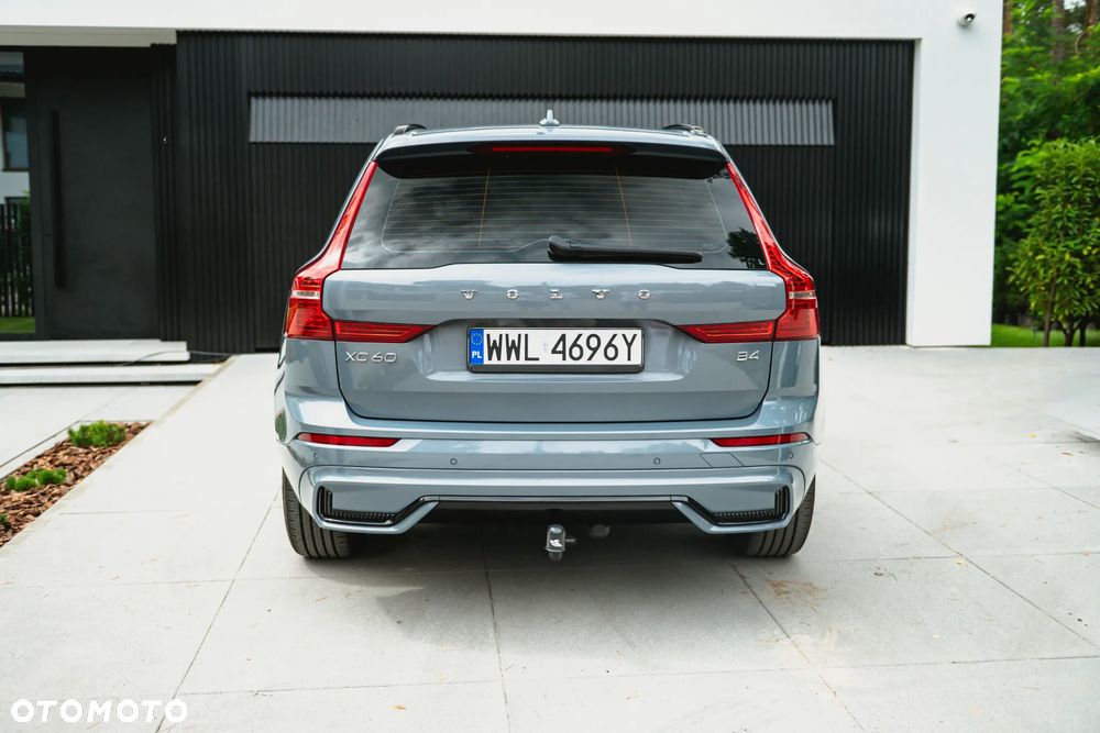 Volvo XC 60 B4 D Plus Dark - 6