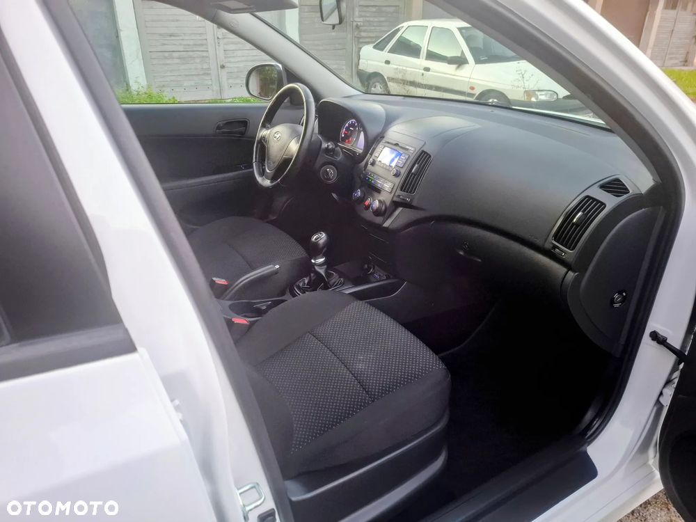 Hyundai i30 1.4 Blue Comfort - 8
