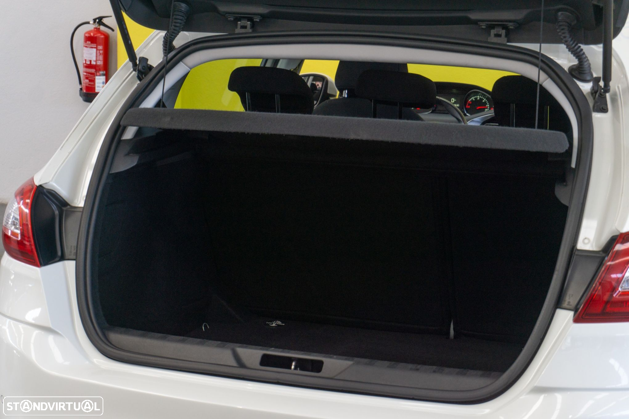 Peugeot 308 1.6 HDi Allure - 37