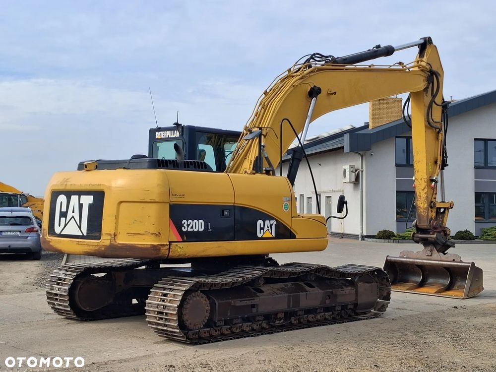 Caterpillar 320 D L - 4