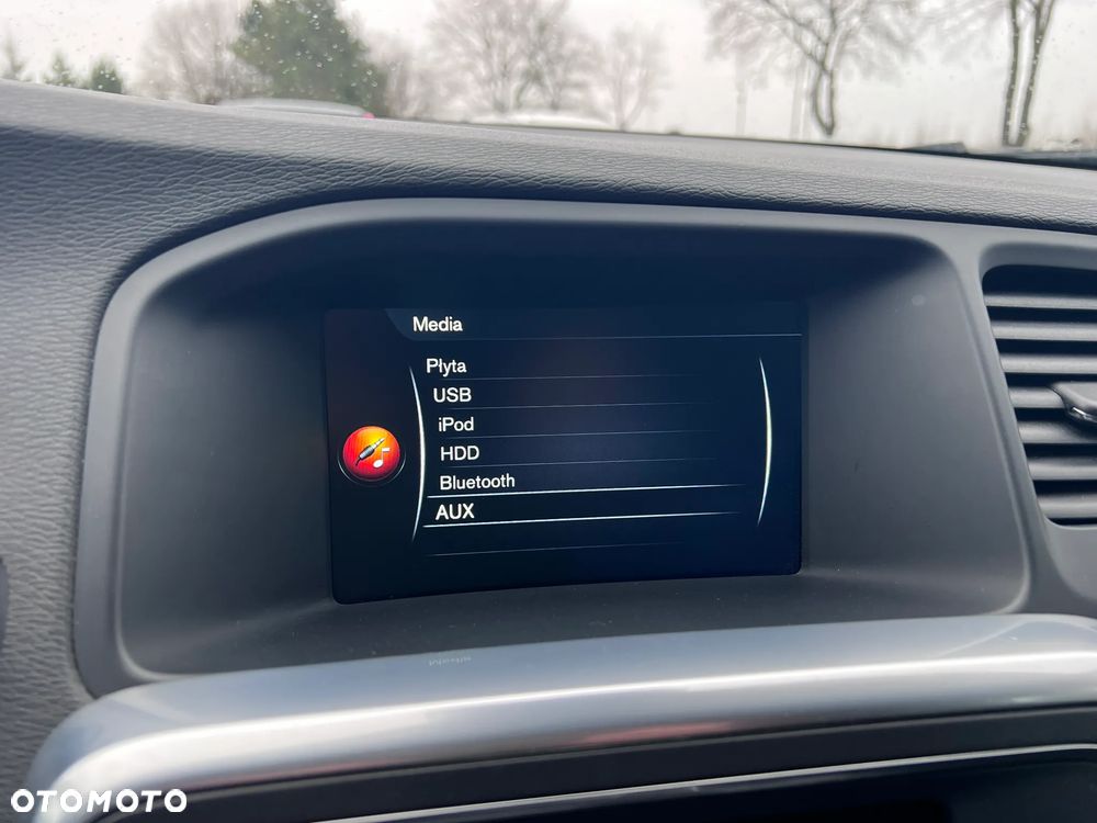 Volvo V60 D2 Momentum - 15