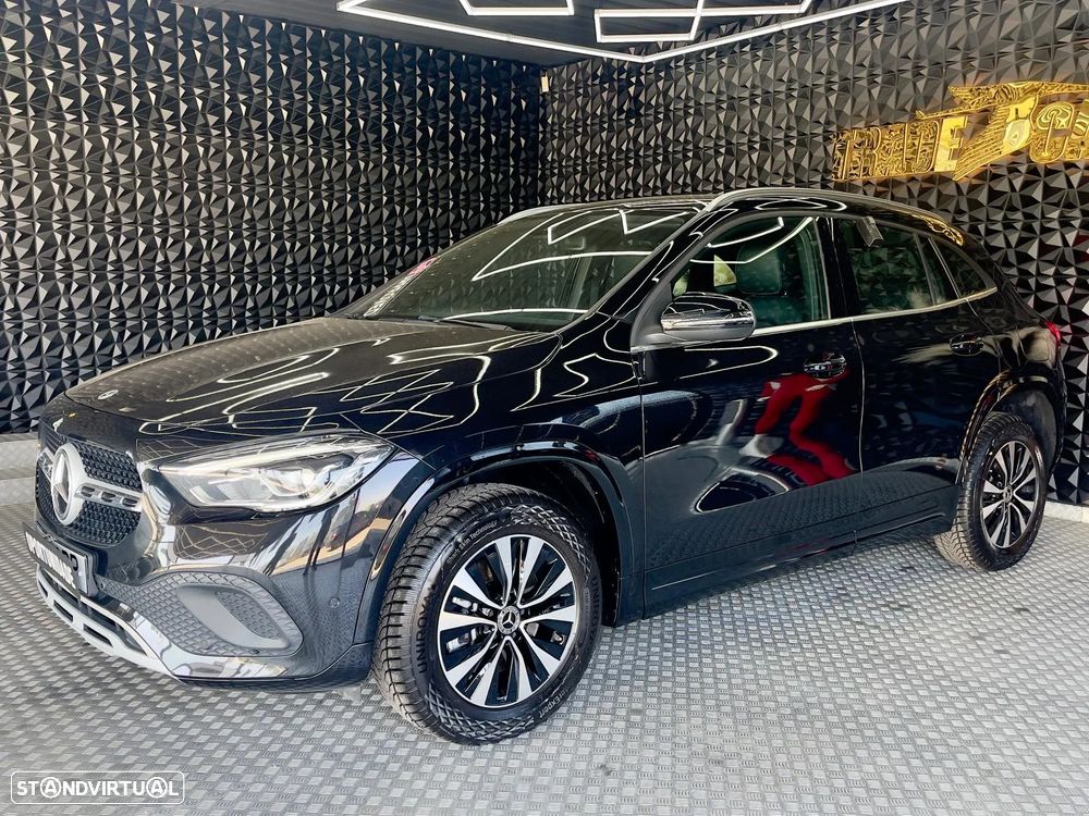 Mercedes-Benz GLA 250 e 8G-DCT - 14