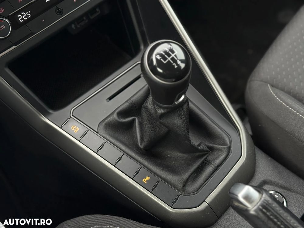 Volkswagen Polo - 11