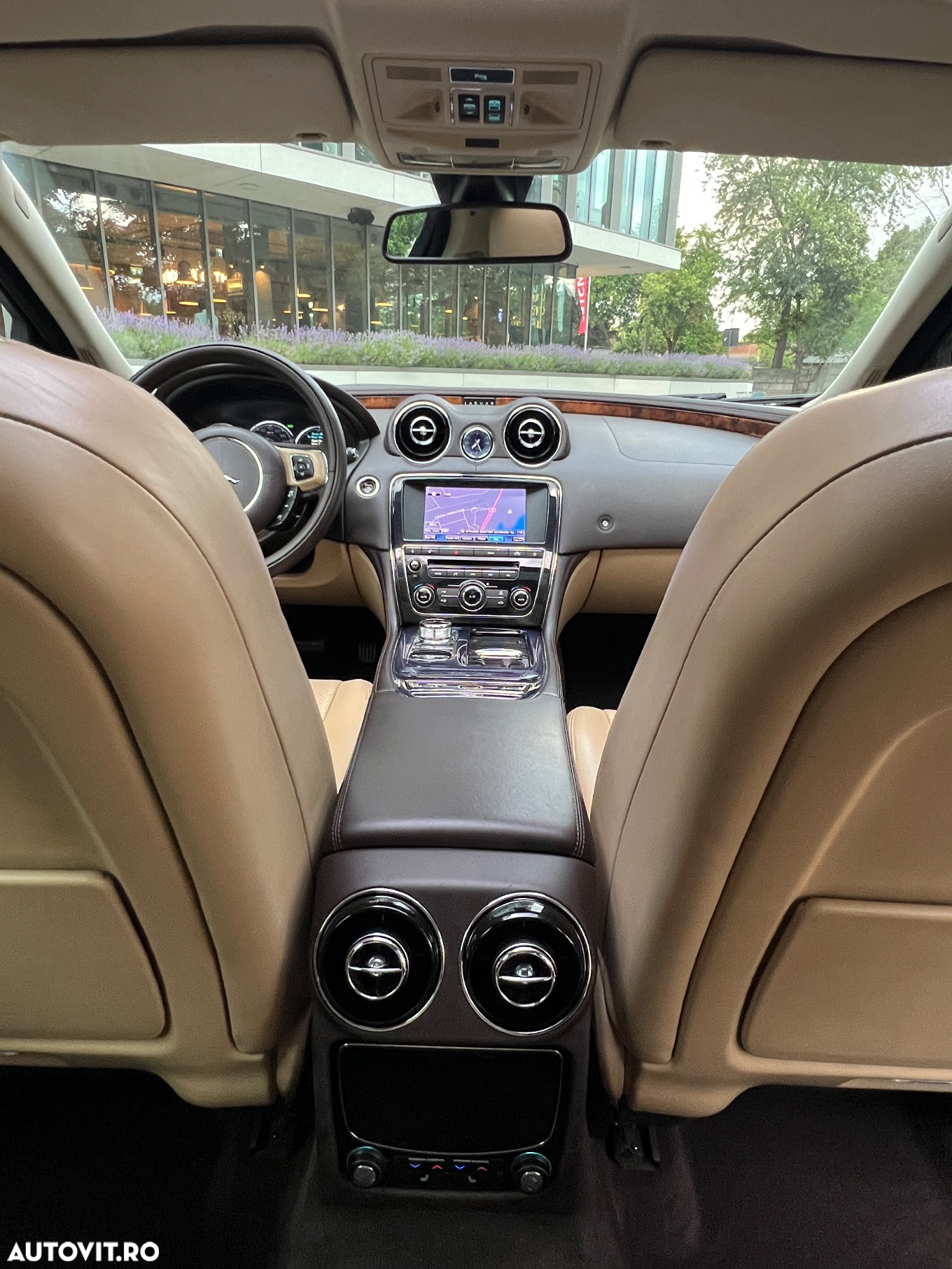 Jaguar XJ 3.0 V6 Premium Luxury Aut SWB - 12