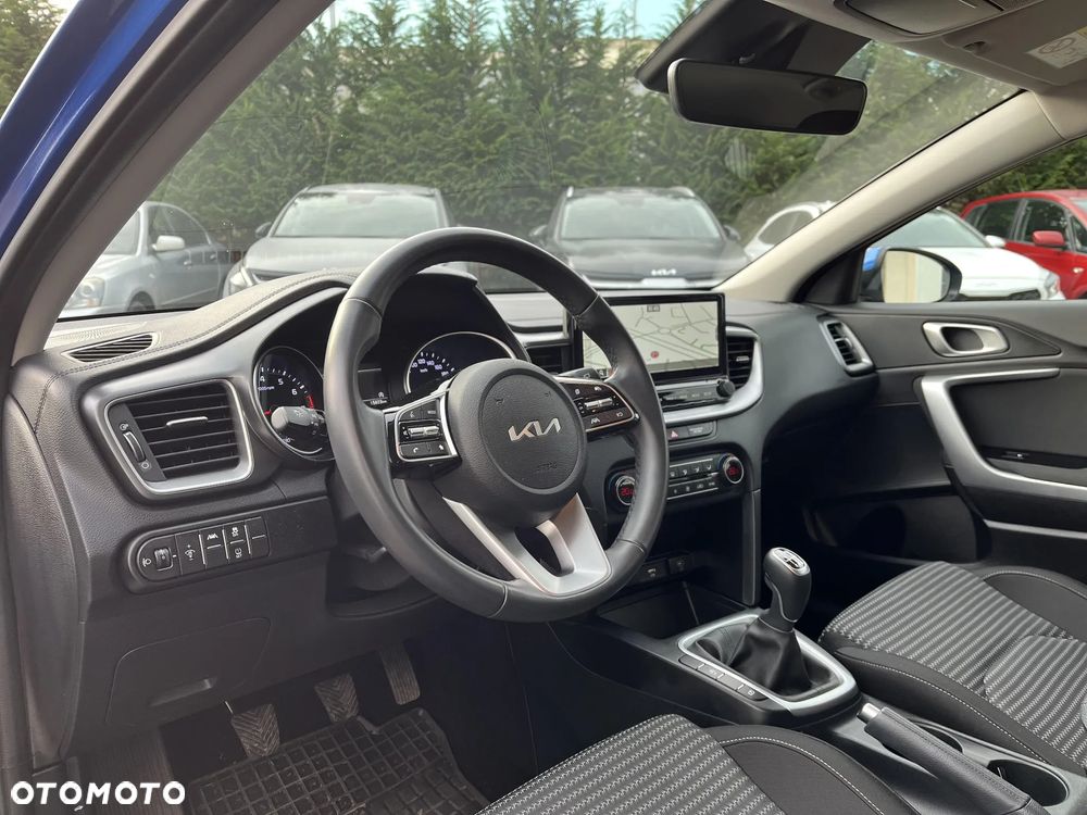 Kia Ceed 1.5 T-GDI M - 9