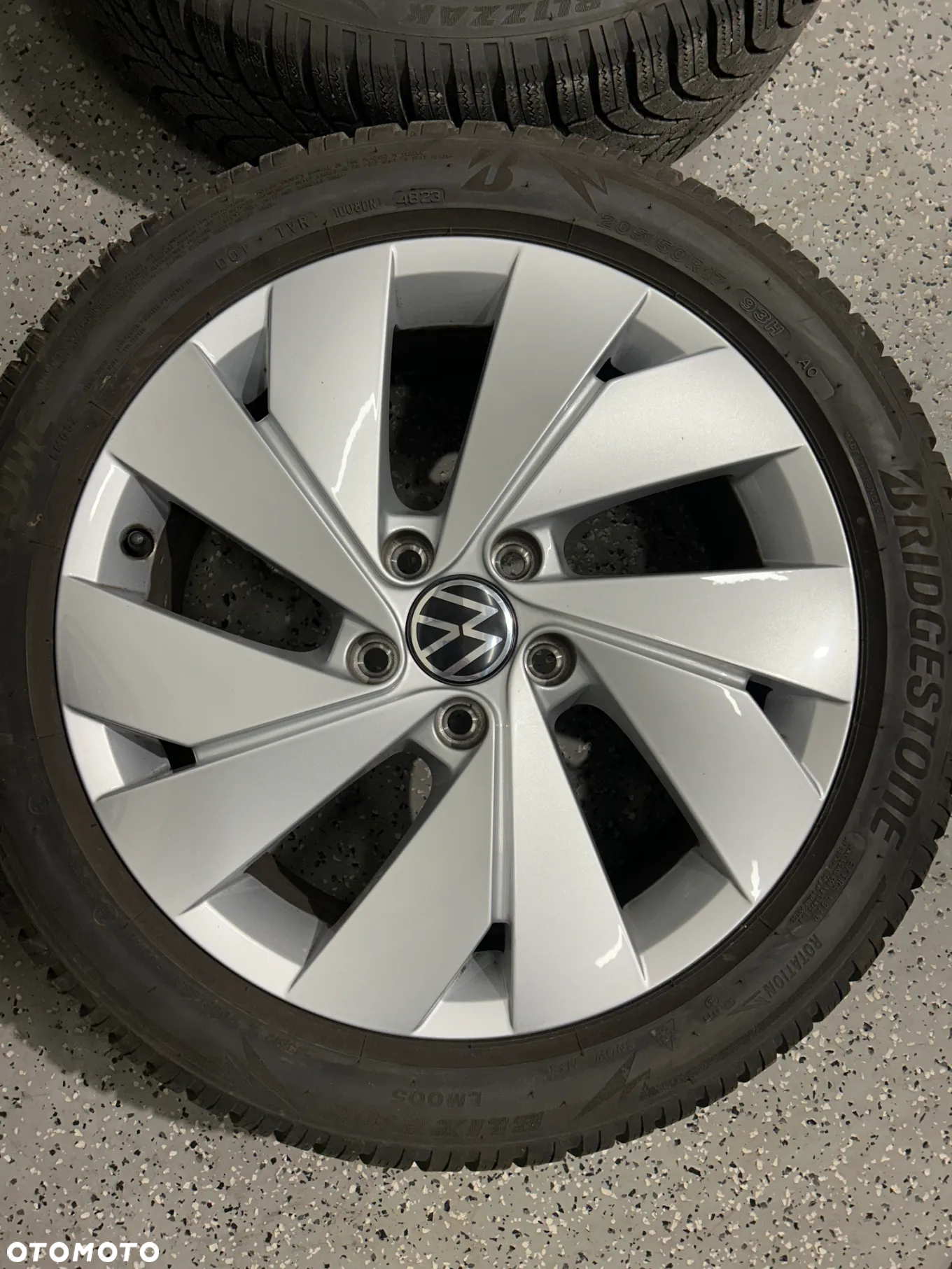 Oryginalne KOŁA FELGI 17 VW GOLF 8 7 6 5 A3 8Y 8V Bridgestone 205/50R17 2023r 7mm jak NOWE - 6