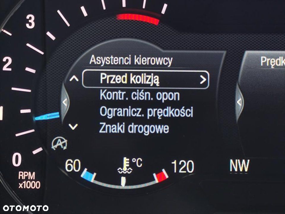 Ford S-Max - 26