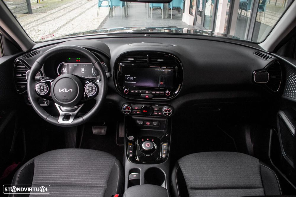 Kia e-Soul Vision - 41