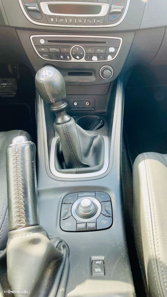 Renault Mégane 1.5 dCi Dynamique - 9