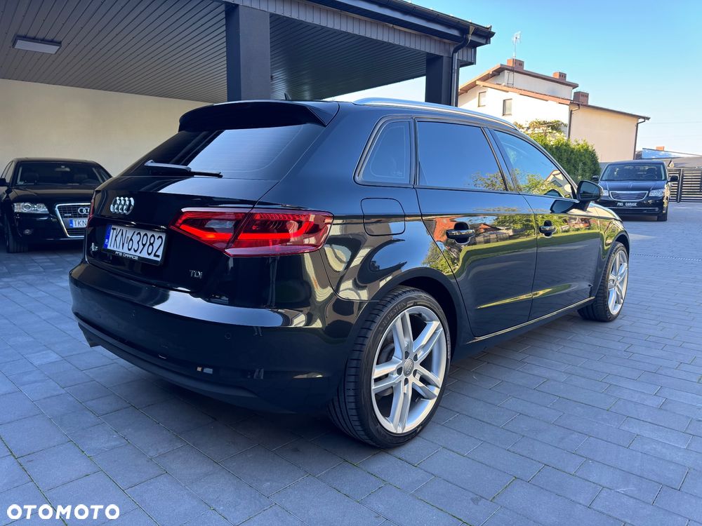 Audi A3 Sportback 2.0 TDI - 11