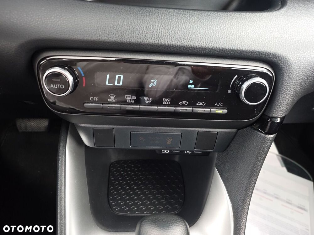 Toyota Yaris - 20
