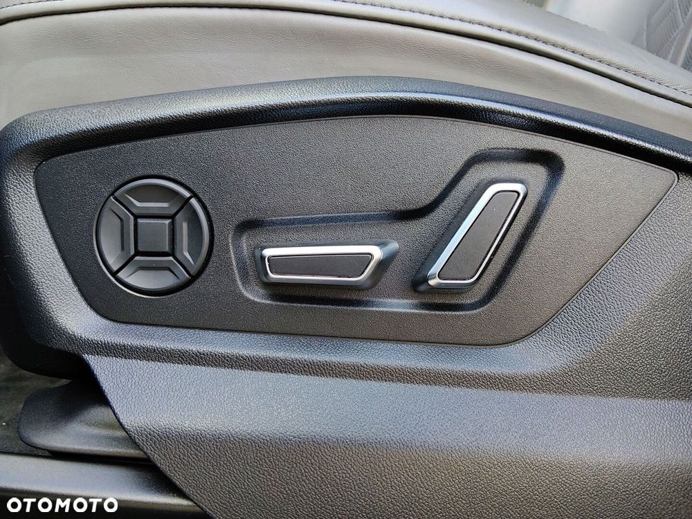 Audi SQ8 TFSI Quattro Tiptronic - 34