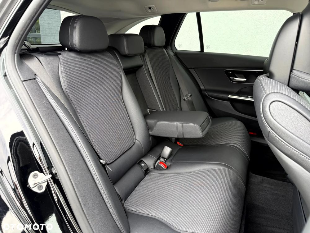 Mercedes-Benz Klasa C 220 d 9G-TRONIC Avantgarde - 27