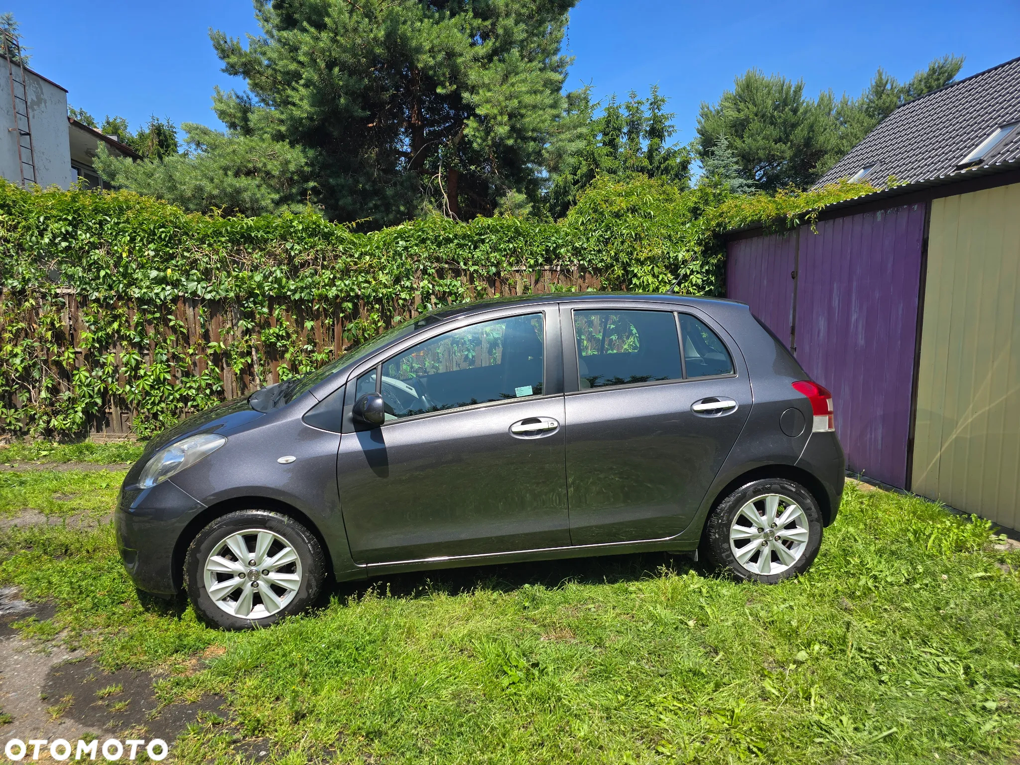 Toyota Yaris 1.33 Premium - 4