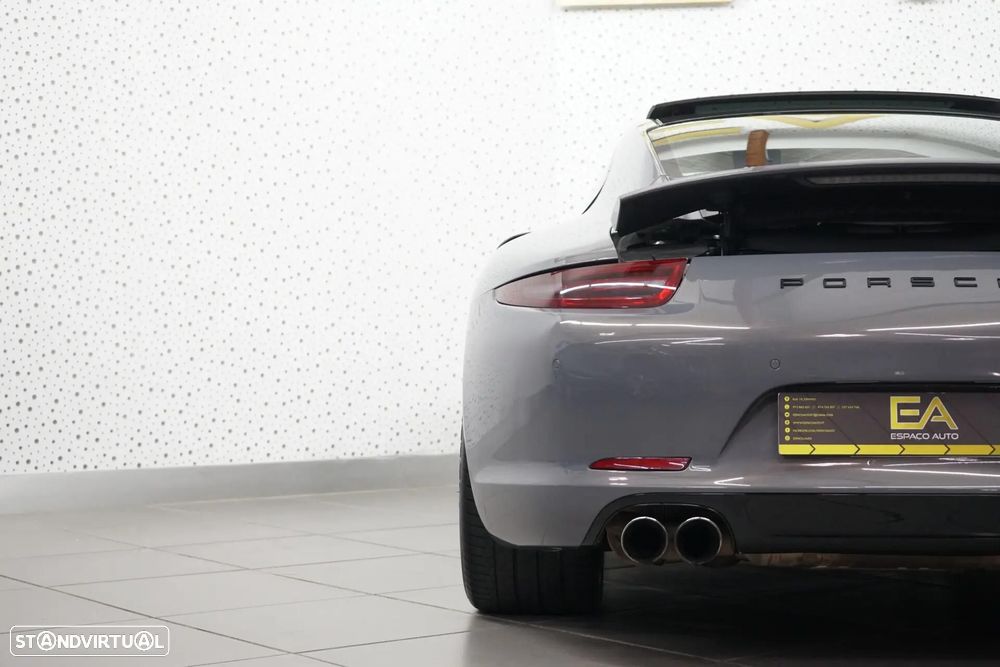 Porsche 911 (991) - 40