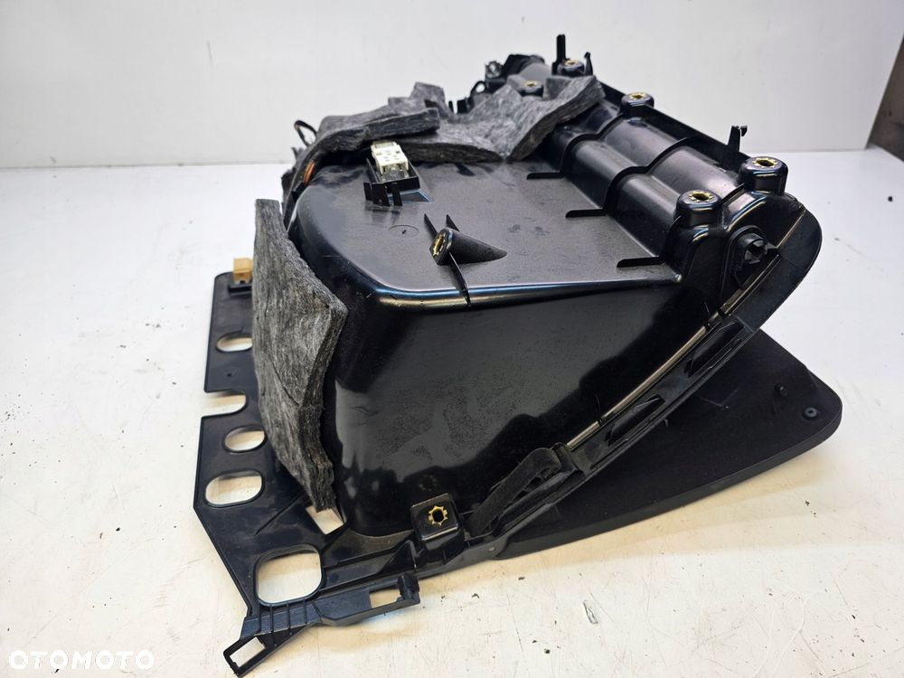 SCHOWEK PASAŻERA AUDI Q5 8R 8R1857035D 6PS - 5