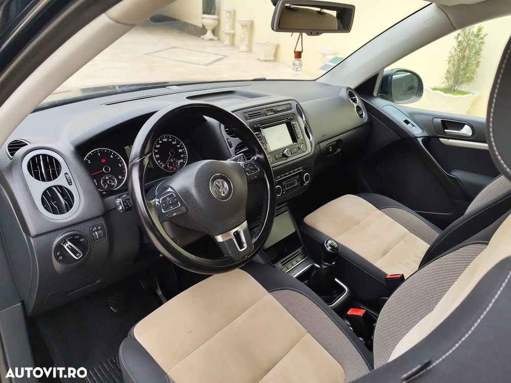 Volkswagen Tiguan - 12