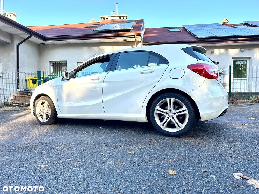 Mercedes-Benz Klasa A 180 7G-DCT - 2