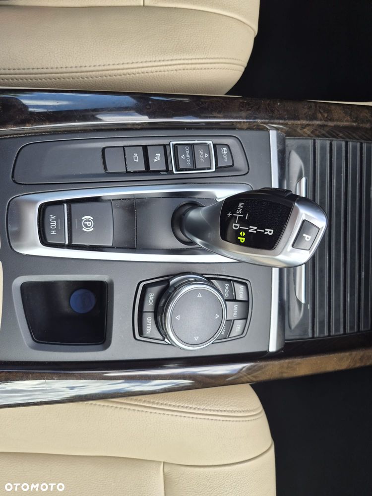 BMW X5 xDrive35i - 7
