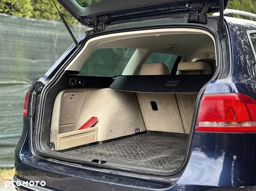Volkswagen Passat - 16