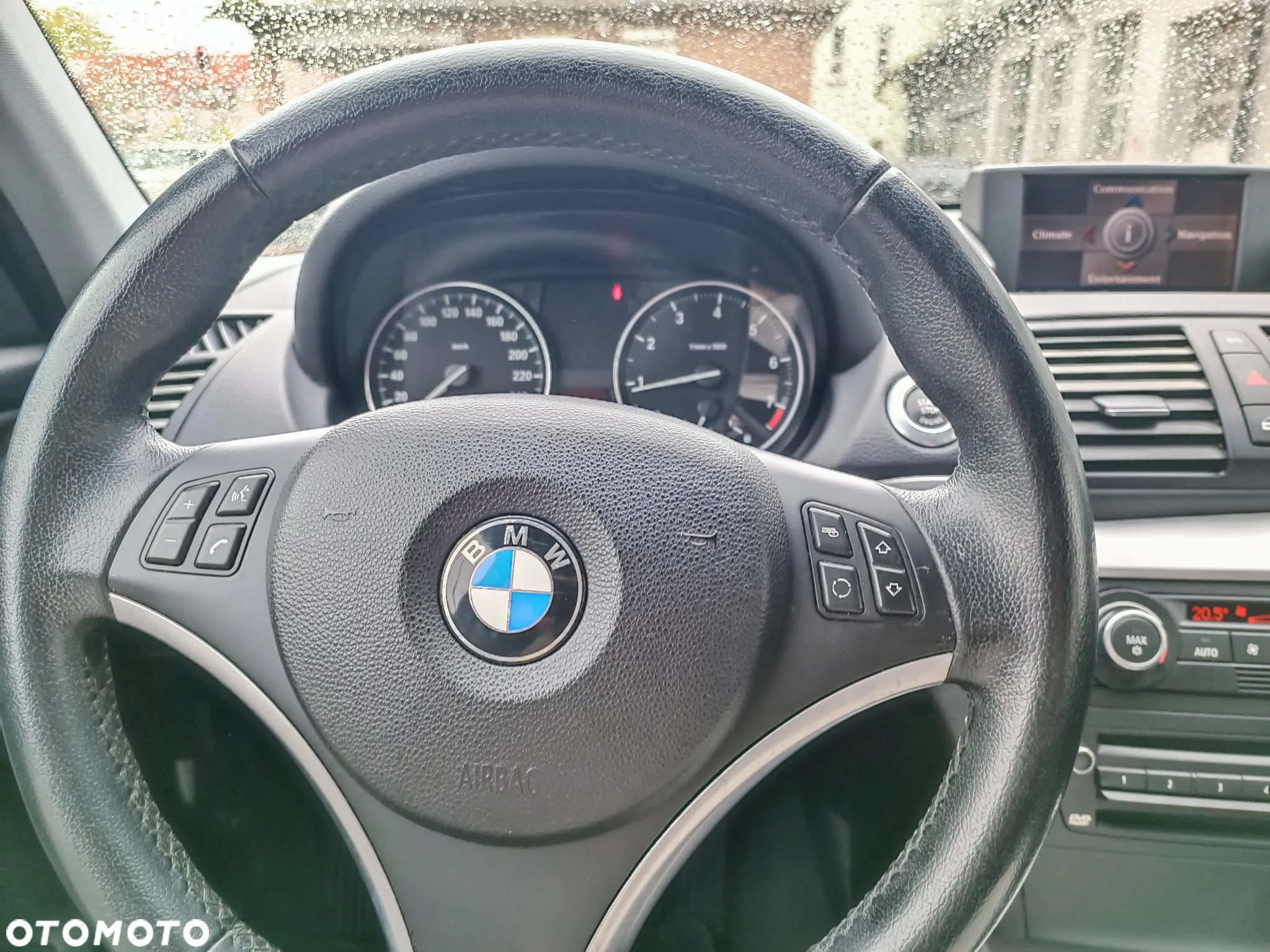 BMW Seria 1 120i - 17