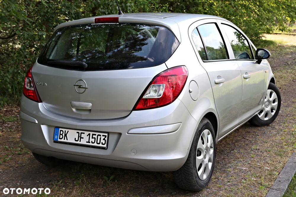 Opel Corsa 1.2 16V Easytronic Cosmo - 29