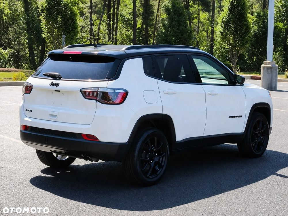 Jeep Compass - 4