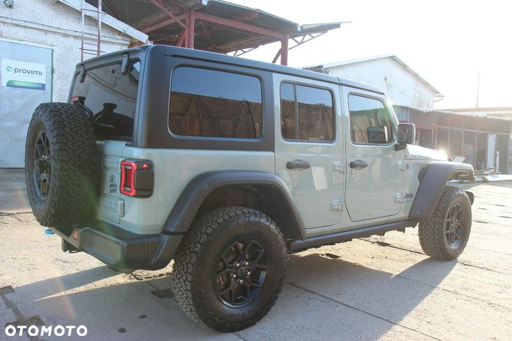 Jeep Wrangler - 9