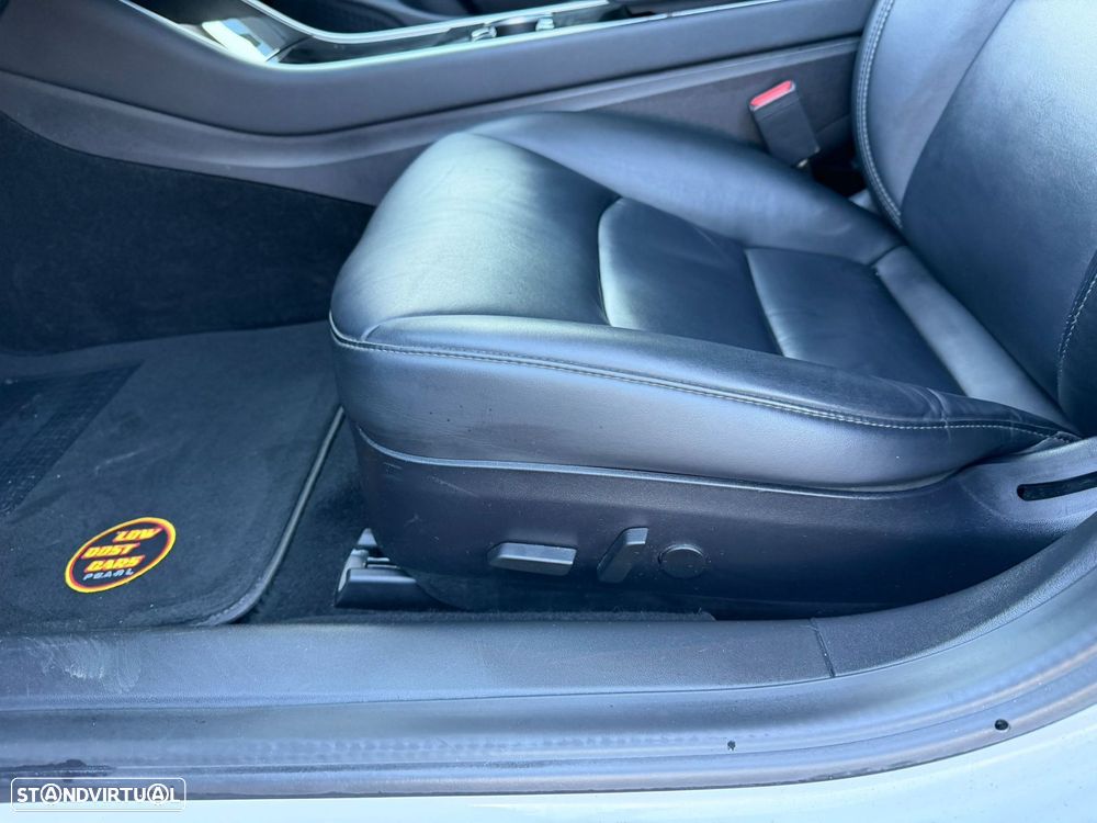 Tesla Model 3 Performance Dual Motor AWD - 27