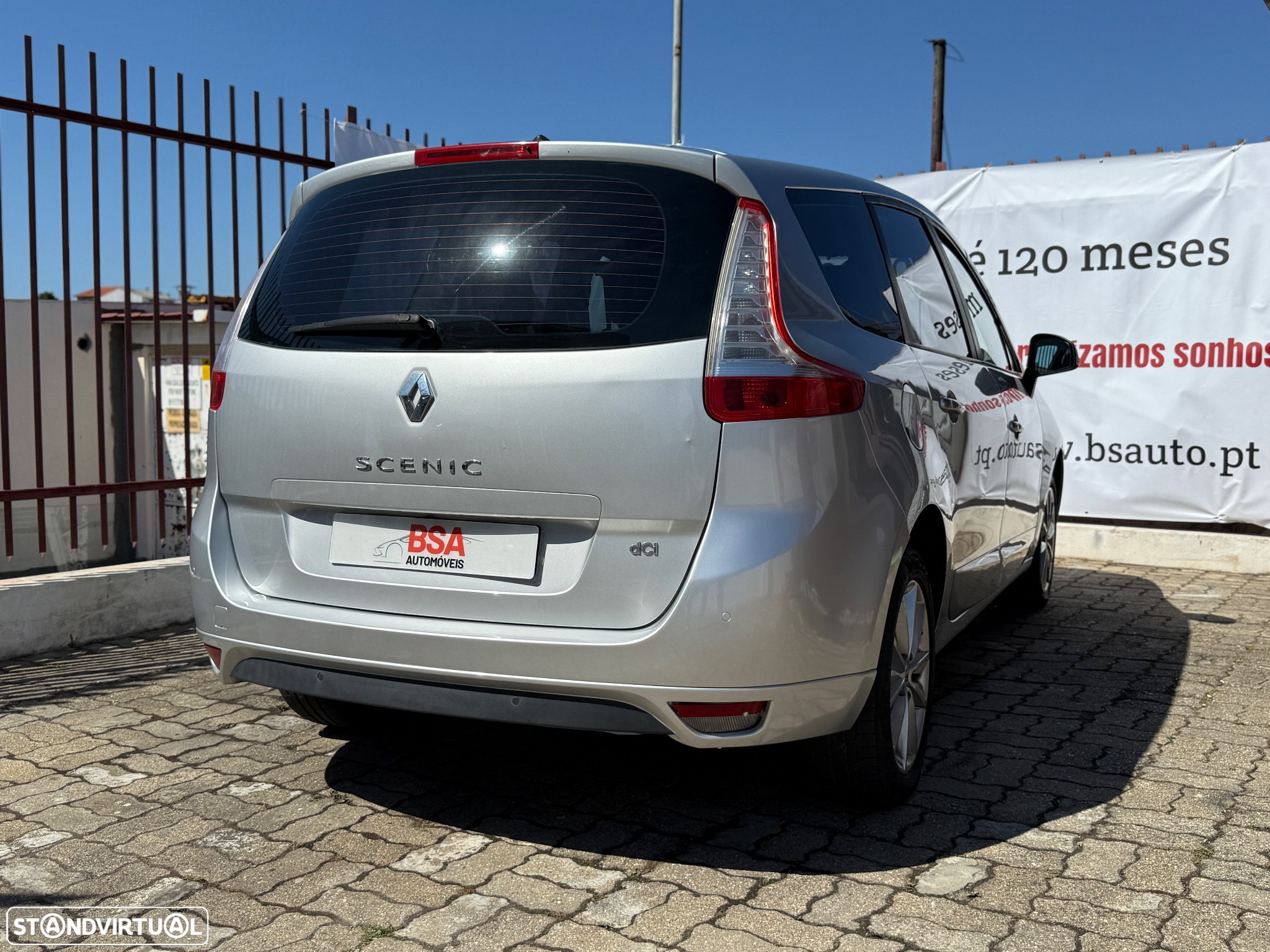 Renault Scénic 1.5 dCi Dynamique S - 9