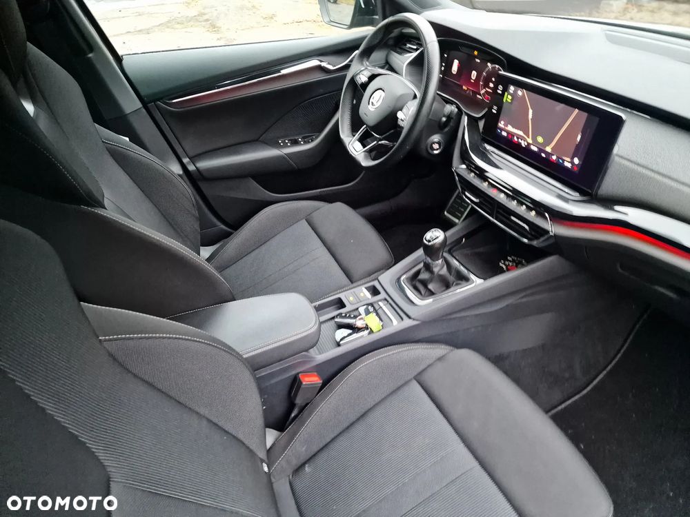 Skoda Octavia 2.0 TDI Sportline - 23